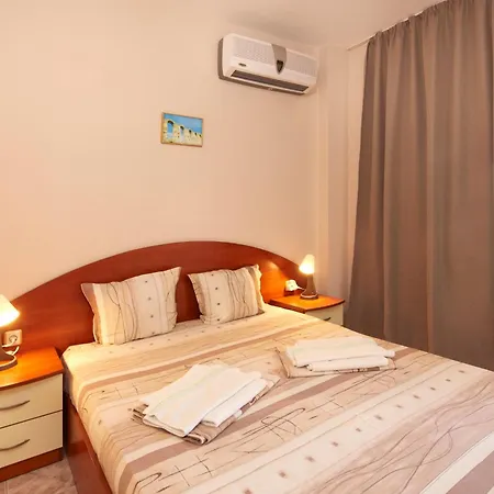 наско чаушев Guest house *